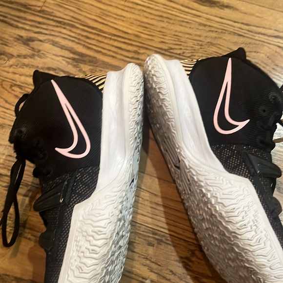 Kyrie 7 “Ripple Effect” - Picture 4 of 7